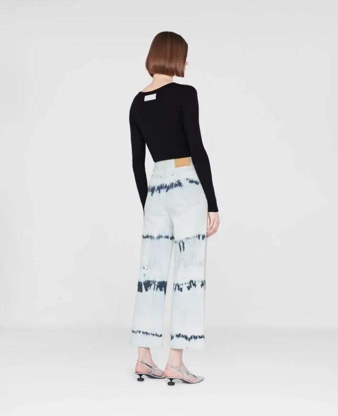 Cut-Out Refibra™ Top Cut-Out Refibra™ Top