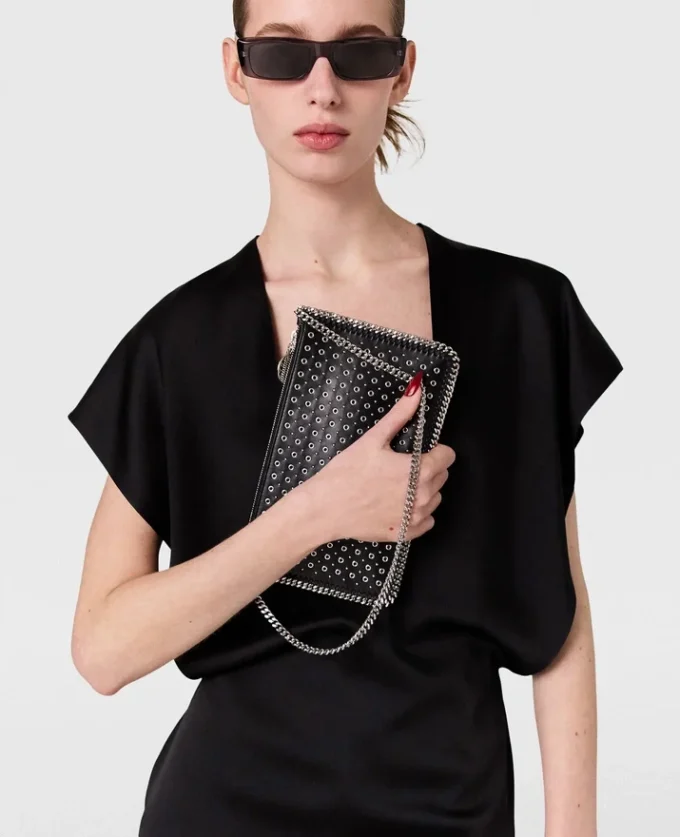 Deep V Cap Sleeved Midi Dress Deep V Cap Sleeved Midi Dress