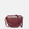 Frayme Croc-Effect Embossed Medium Flap Shoulder Bag Frayme Croc-Effect Embossed Medium Flap Shoulder Bag