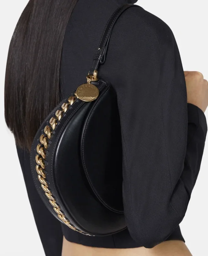 Frayme Medium Flap Shoulder Bag Frayme Medium Flap Shoulder Bag