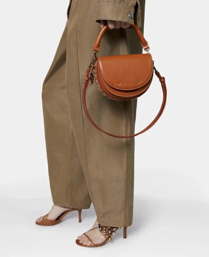 Frayme Ryder Medium Flap Shoulder Bag Frayme Ryder Medium Flap Shoulder Bag