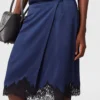 ICONIC LACE SKIRT
