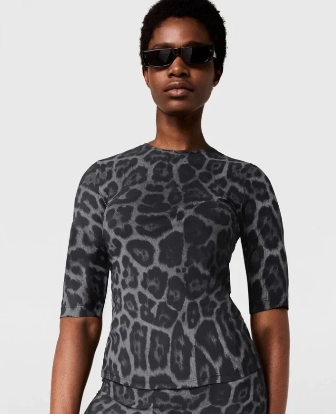 Leopard-Print Short-Sleeve T-Shirt Leopard-Print Short-Sleeve T-Shirt