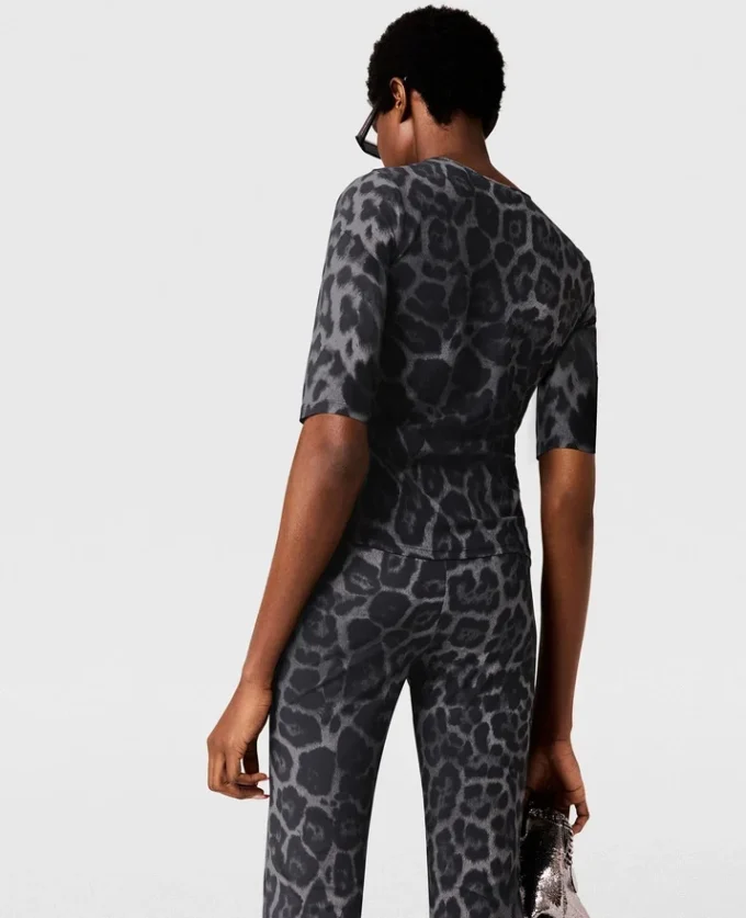 Leopard-Print Short-Sleeve T-Shirt Leopard-Print Short-Sleeve T-Shirt