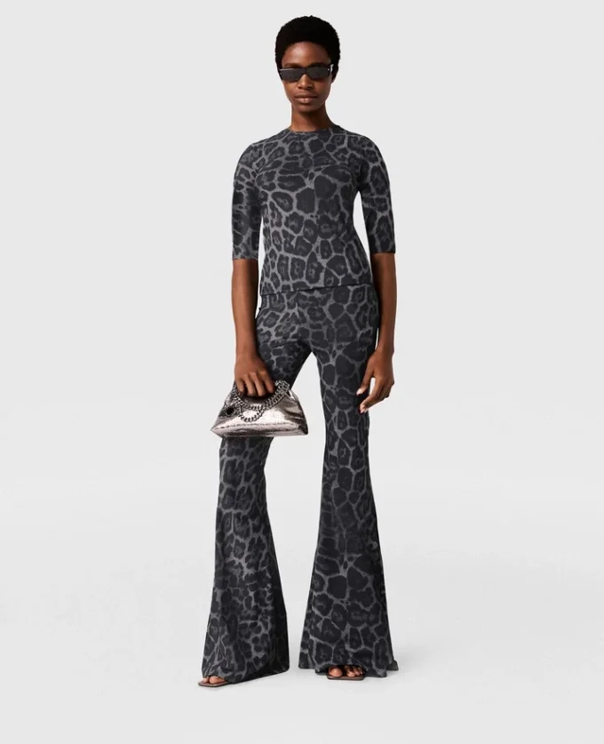 Leopard-Print Short-Sleeve T-Shirt Leopard-Print Short-Sleeve T-Shirt
