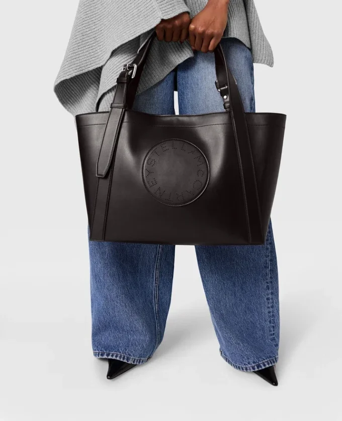 Logo Belt Crossbody Tote Bag Logo Belt Crossbody Tote Bag