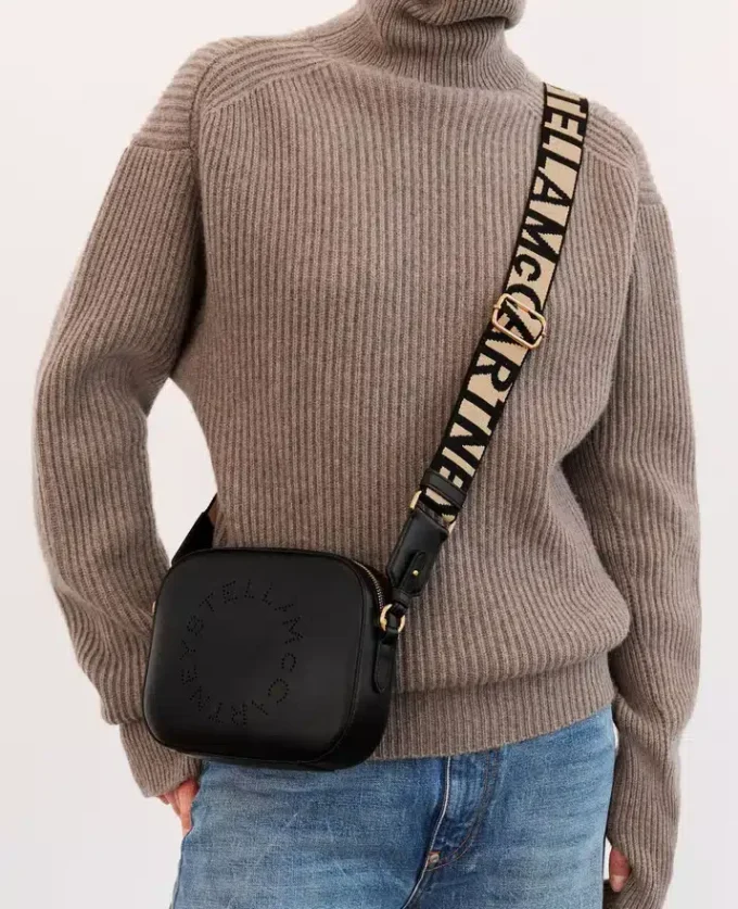 Logo Crossbody Camera Bag Logo Crossbody Camera Bag