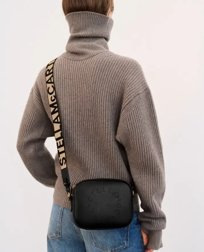 Logo Crossbody Camera Bag Logo Crossbody Camera Bag