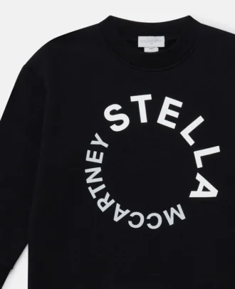 Logo Graphic Long-Sleeve Sweatshirt Logo Graphic Long-Sleeve Sweatshirt