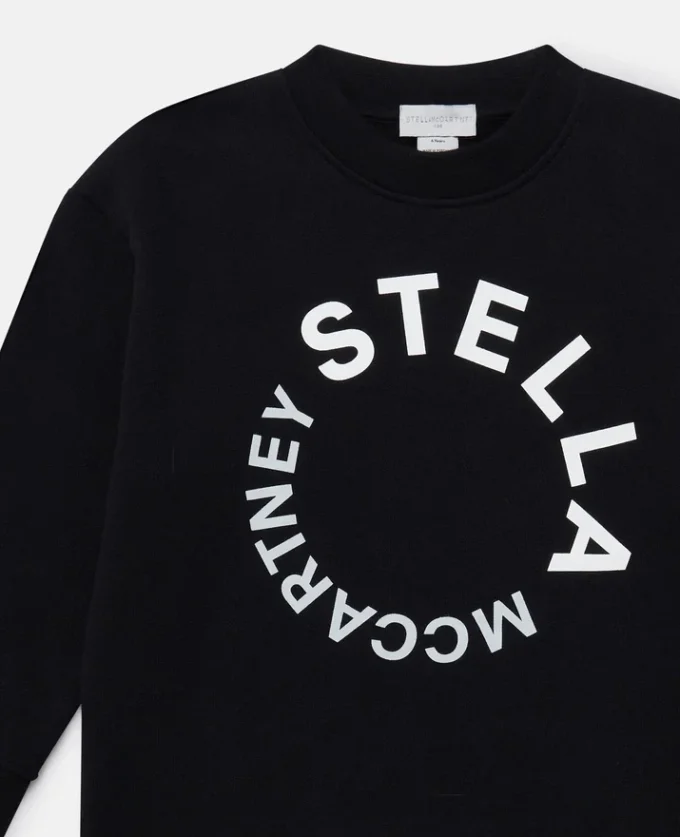 Logo Graphic Long-Sleeve Sweatshirt Logo Graphic Long-Sleeve Sweatshirt