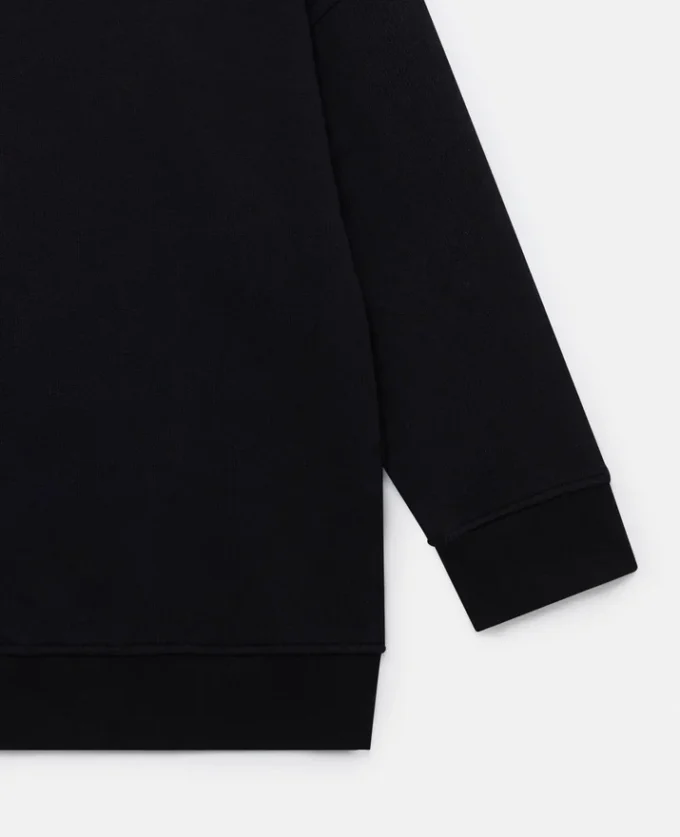 Logo Graphic Long-Sleeve Sweatshirt Logo Graphic Long-Sleeve Sweatshirt