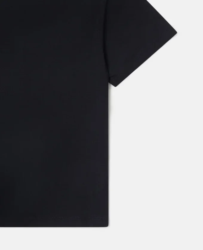 Logo Graphic T-Shirt Logo Graphic T-Shirt