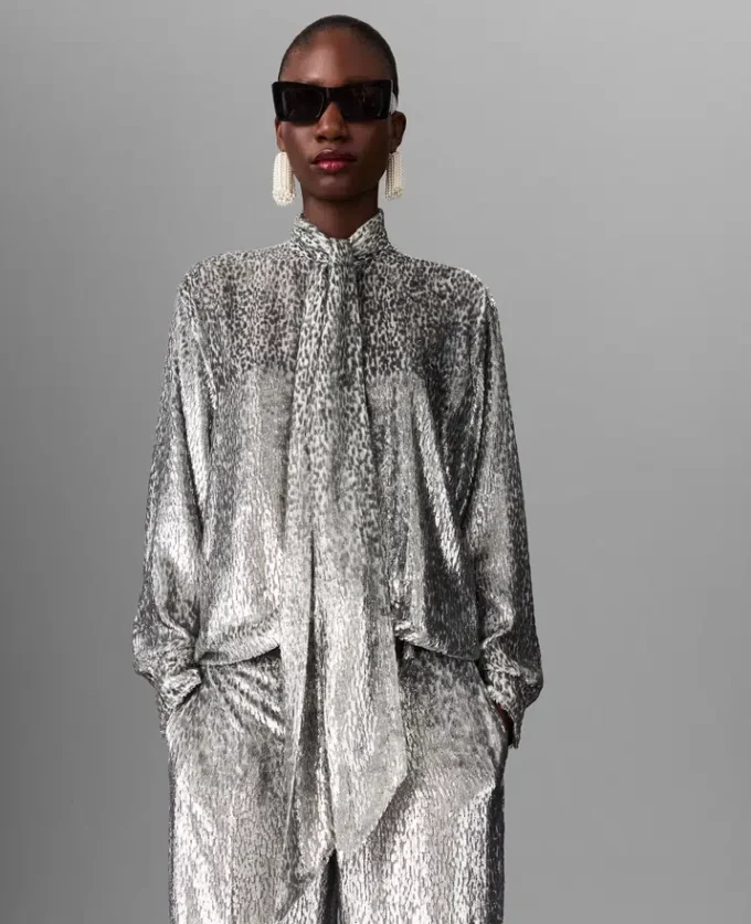 Metallic Velvet Tie-Nneck Shirt Metallic Velvet Tie-Nneck Shirt