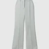 Mid-Rise Botcut Trousers Mid-Rise Botcut Trousers