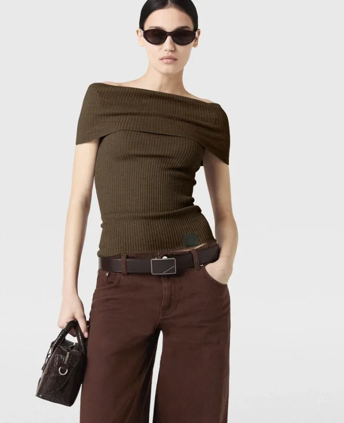 Off-Shoulder Top Off-Shoulder Top