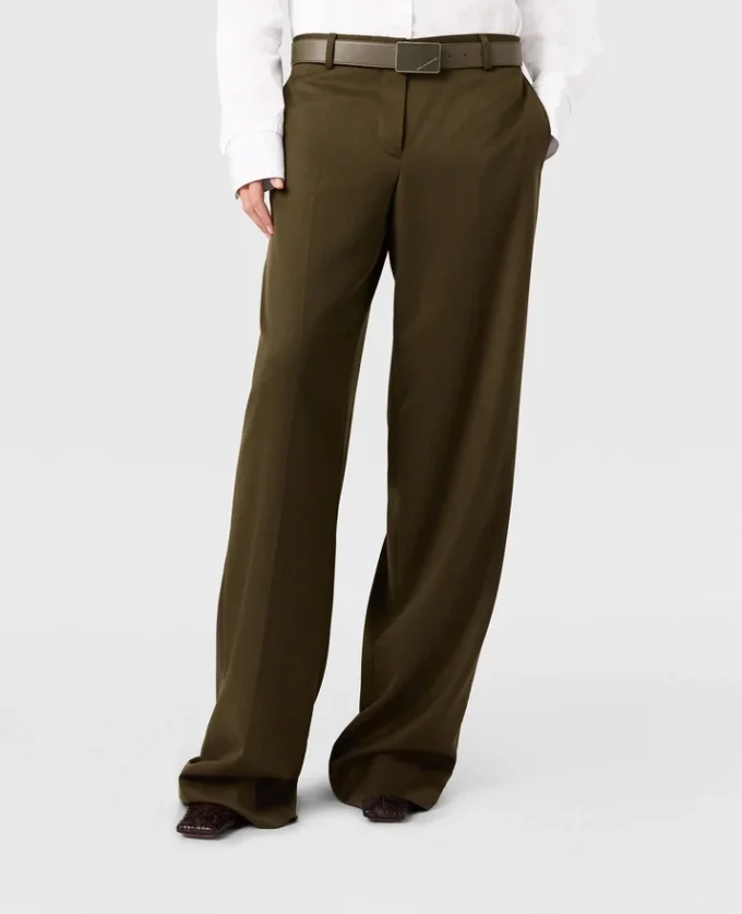 Pleated Straight-Leg Pants Pleated Straight-Leg Pants