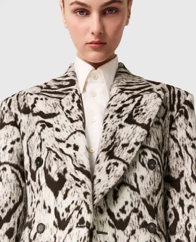 Slim-Fit Double-Breasted Cloud Leopard Blazer Slim-Fit Double-Breasted Cloud Leopard Blazer