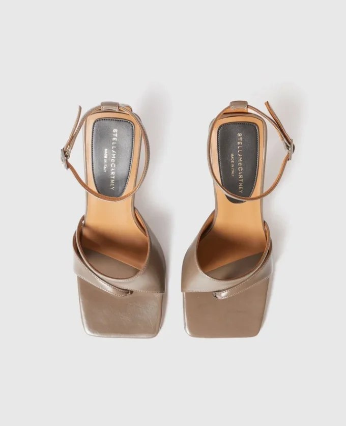 Stella Spur Heeled Pump Stella Spur Heeled Pump