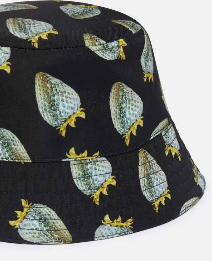 Strawberry-Print Regenerated Nylon Bucket Hat Strawberry-Print Regenerated Nylon Bucket Hat
