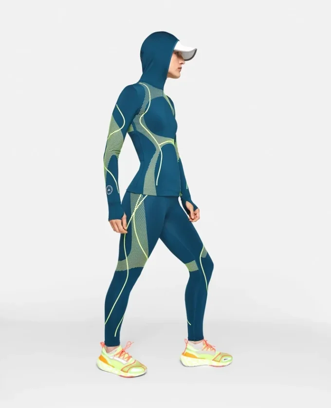 TruePace Hooded Running Long Sleeve Midlayer Top TruePace Hooded Running Long Sleeve Midlayer Top